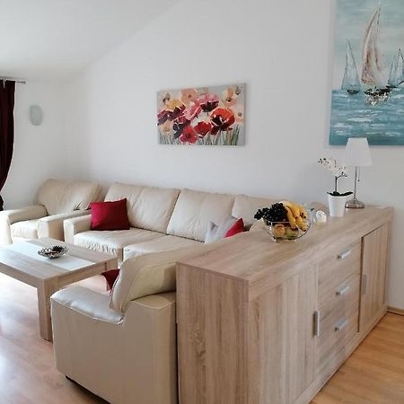Apartment Pasa 梅杜林 外观 照片