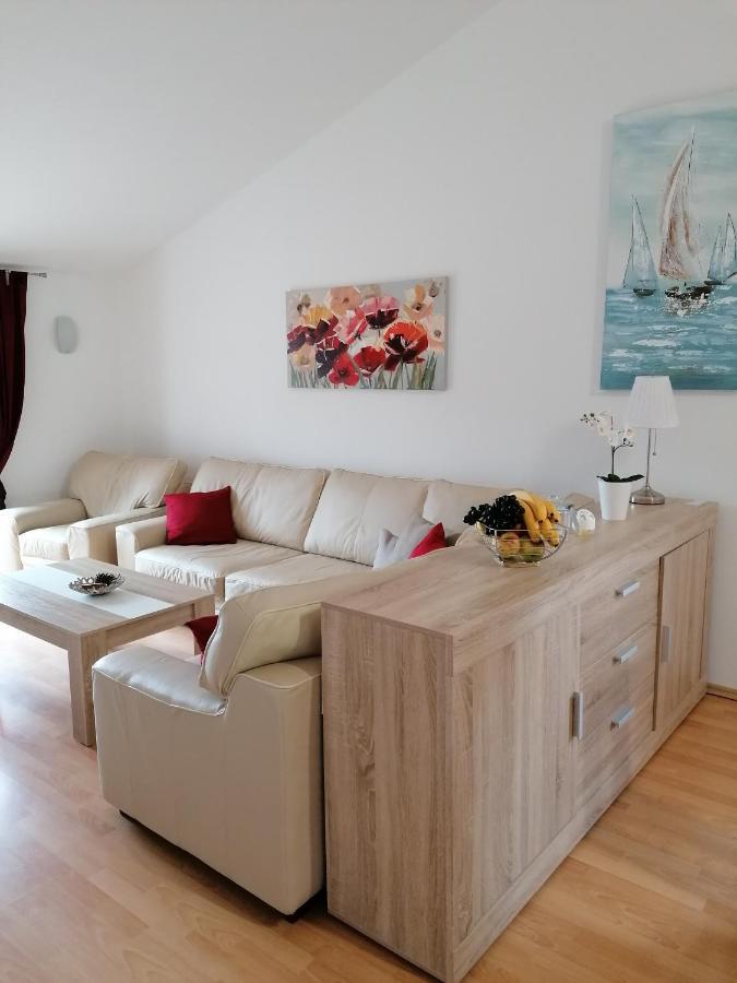 Apartment Pasa 梅杜林 外观 照片