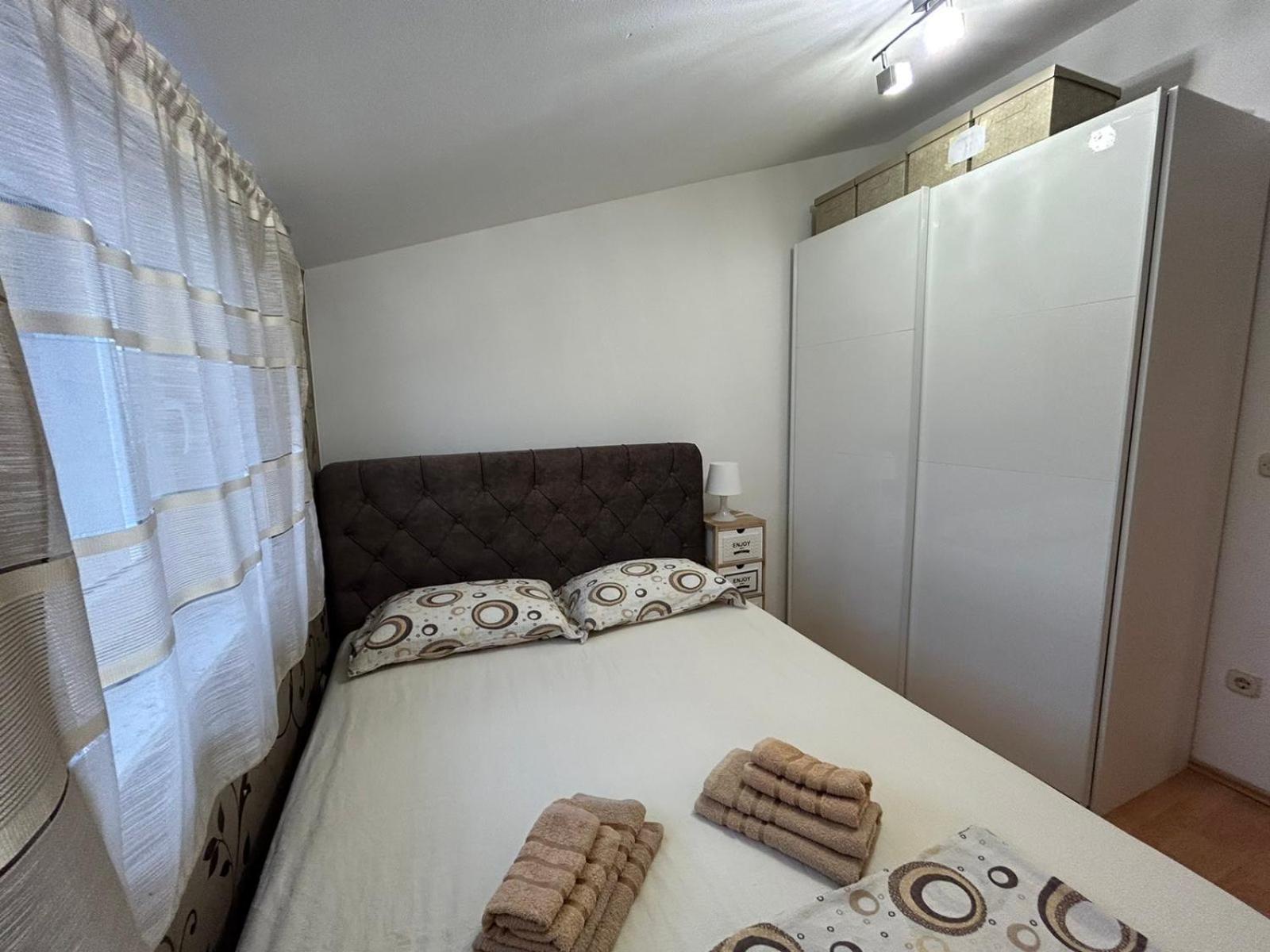 Apartment Pasa 梅杜林 外观 照片